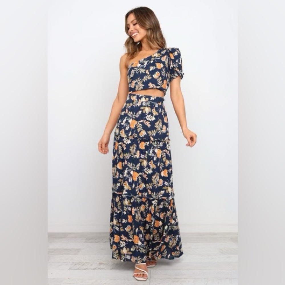 SEVEN WONDERS Two Piece Floral Set